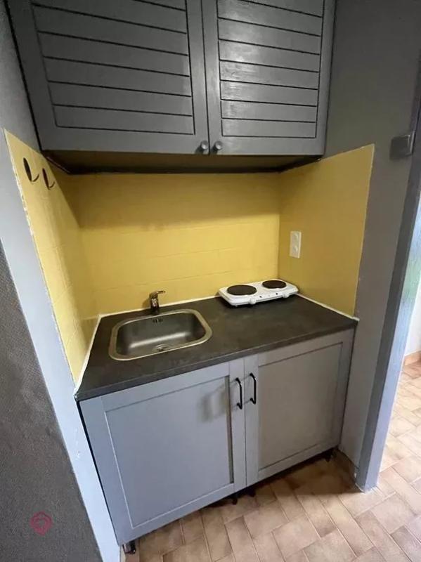 Studio - 25 m² - 1 pièce