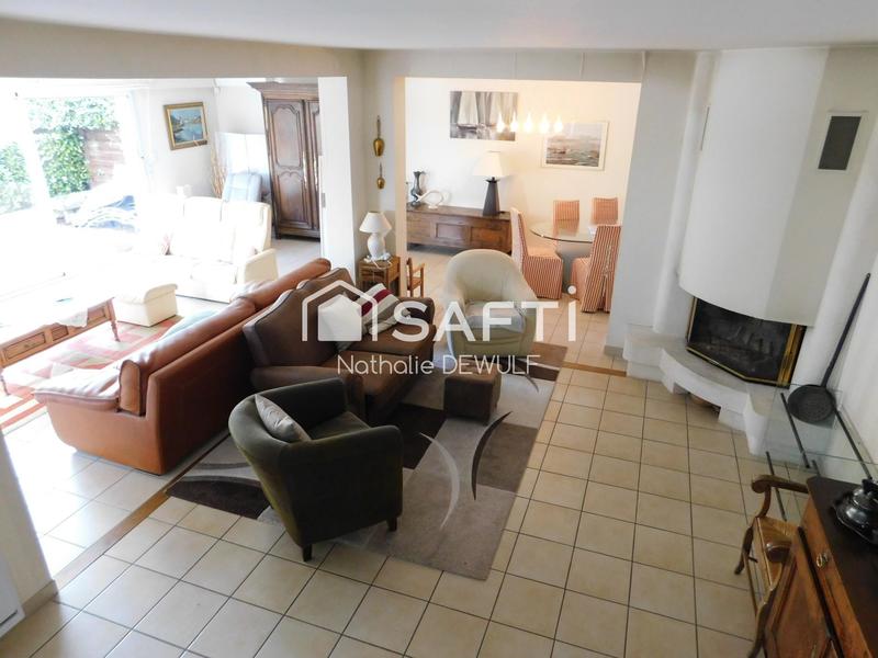 Maison - 225 m² - 8 pièces