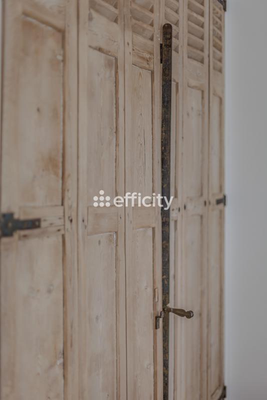 Maison - 170 m² - 9 pièces