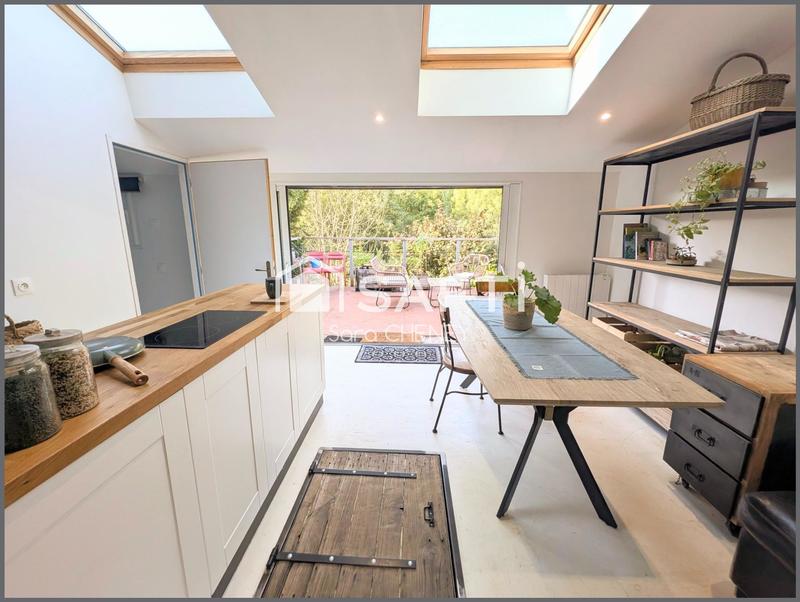 Maison - 144 m² - 7 pièces