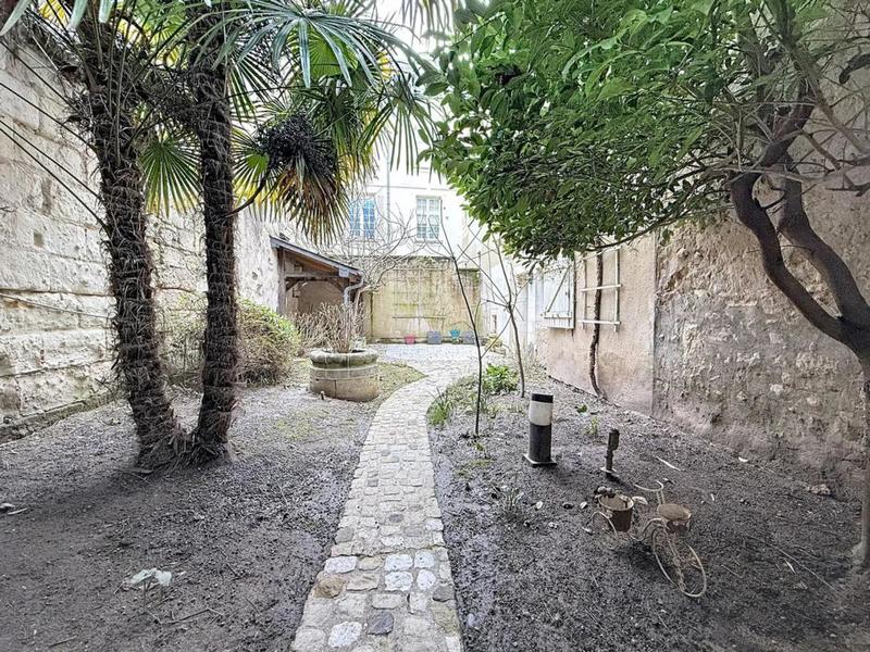 Maison bourgeoise - 235 m² - 7 pièces