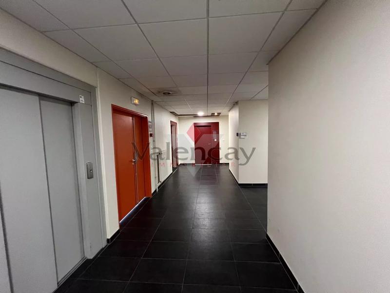 Bureau - 63 m² - 2 pièces