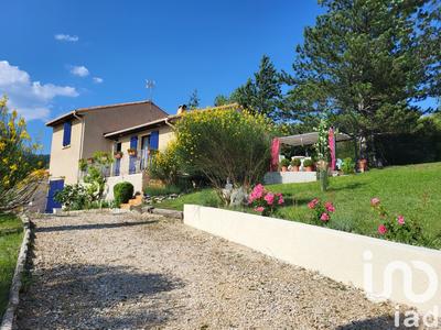 Maison - 105 m² - 4 pièces