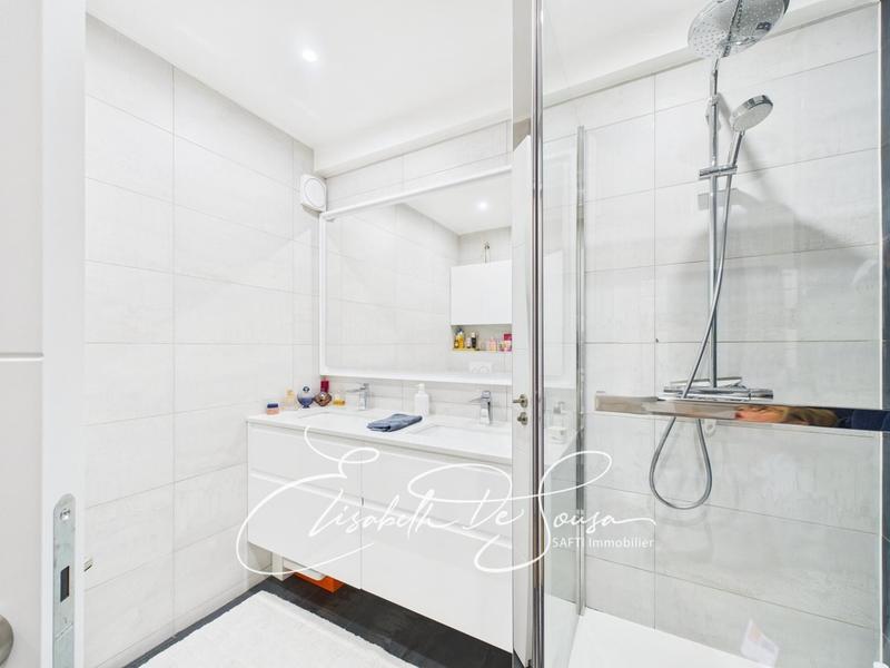 Appartement - 93 m² - 4 pièces