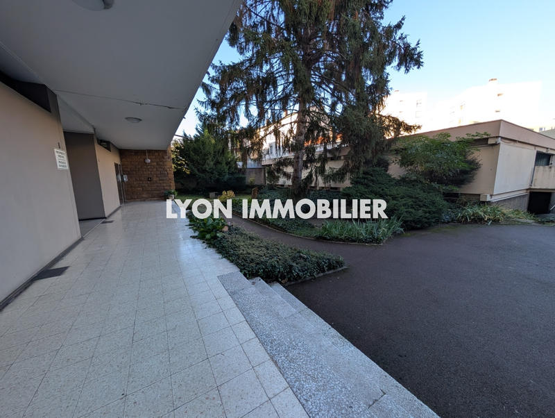 Appartement - 97 m² - 4 pièces