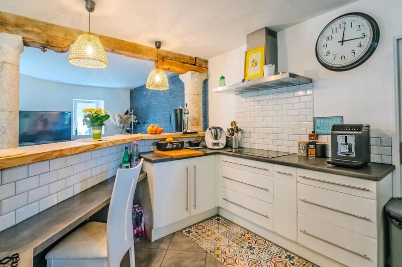 Maison - 180 m² - 6 pièces