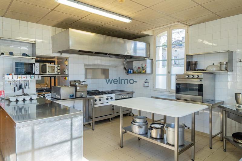 Demeure - 700 m² - 20 pièces