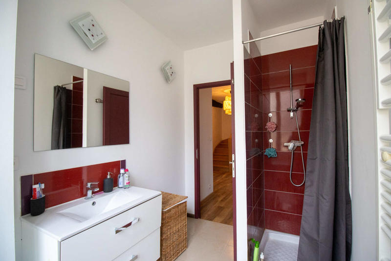 Maison ancienne - 210 m² - 7 pièces