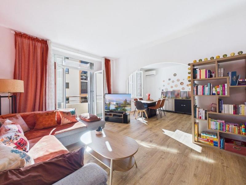 Appartement - 83 m² - 3 pièces