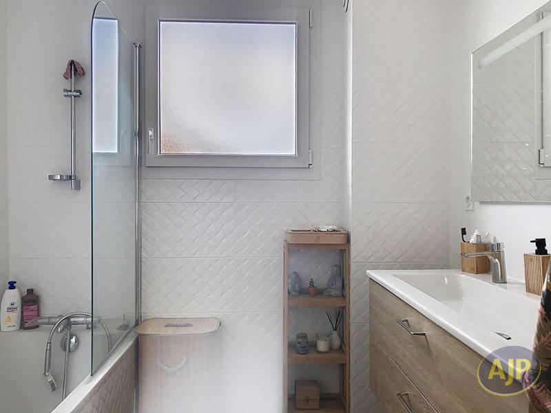 Maison - 127 m² - 8 pièces