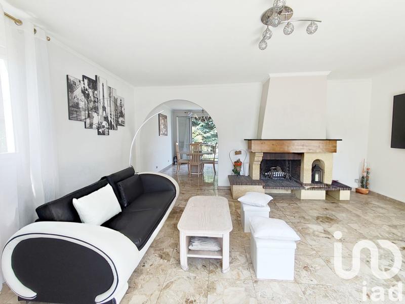 Maison - 165 m² - 8 pièces