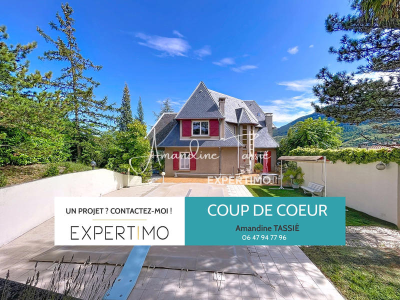 Maison - 202 m² - 7 pièces