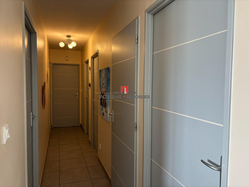 Maison contemporaine - 107 m² - 6 pièces