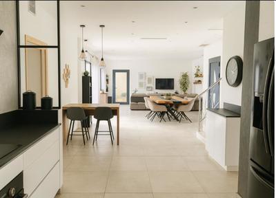 Villa - 168 m² - 8 pièces