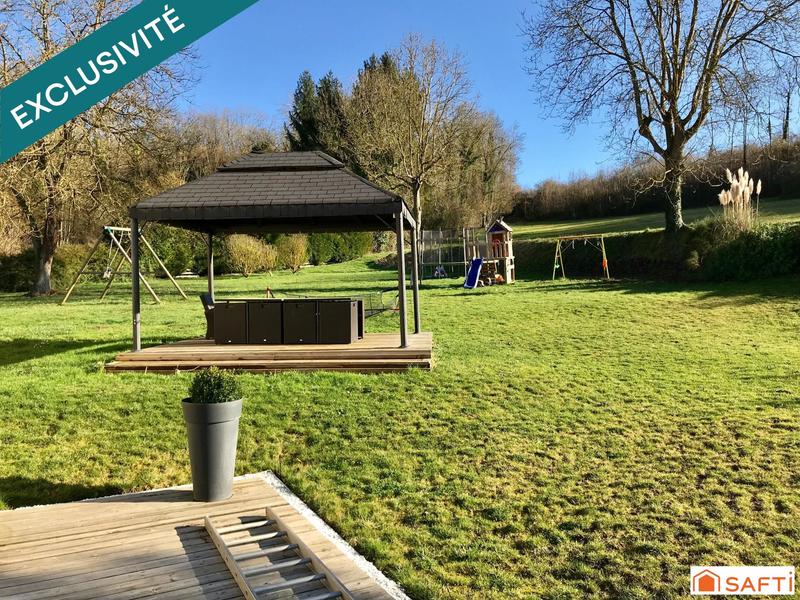 Maison - 280 m² - 12 pièces