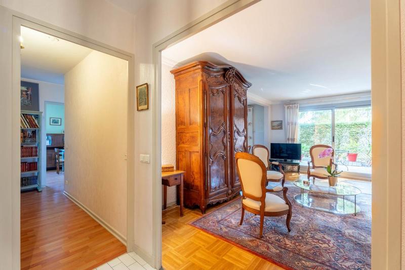 Appartement - 90 m² - 4 pièces