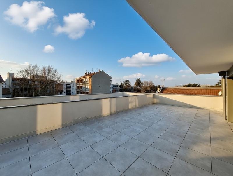 Appartement - 105 m² - 4 pièces