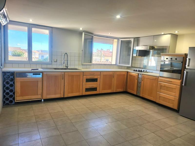 Maison - 180 m² - 6 pièces