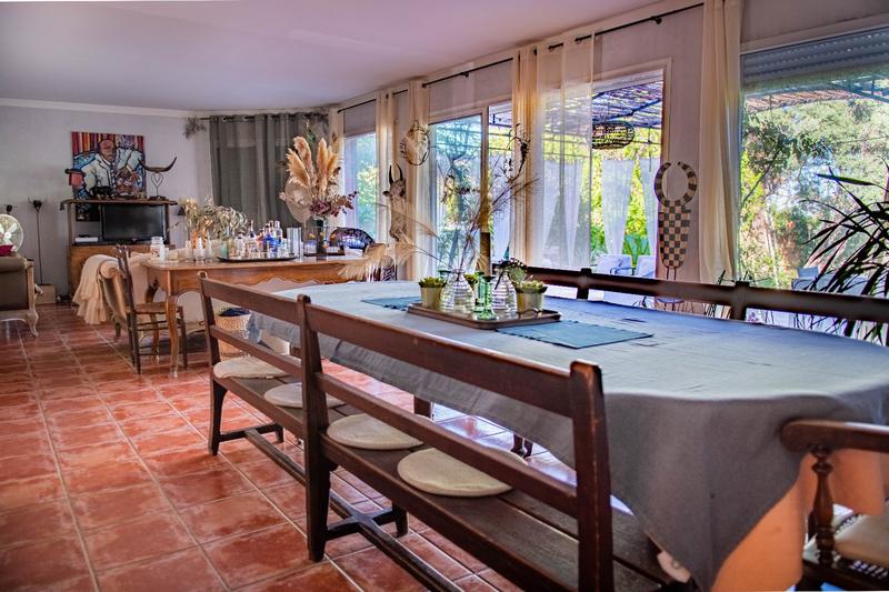 Maison - 213 m² - 6 pièces