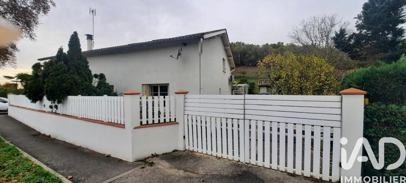 Maison - 218 m² - 6 pièces