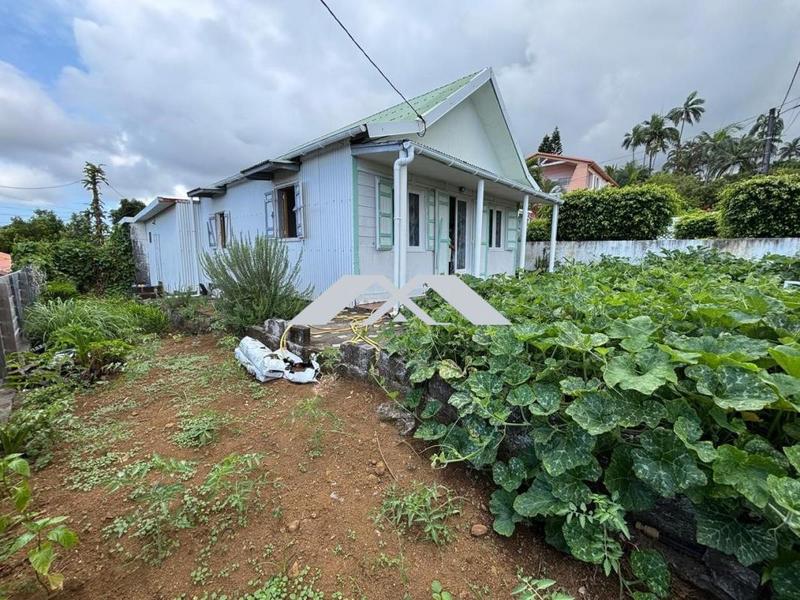 Maison - 90 m² - 3 pièces