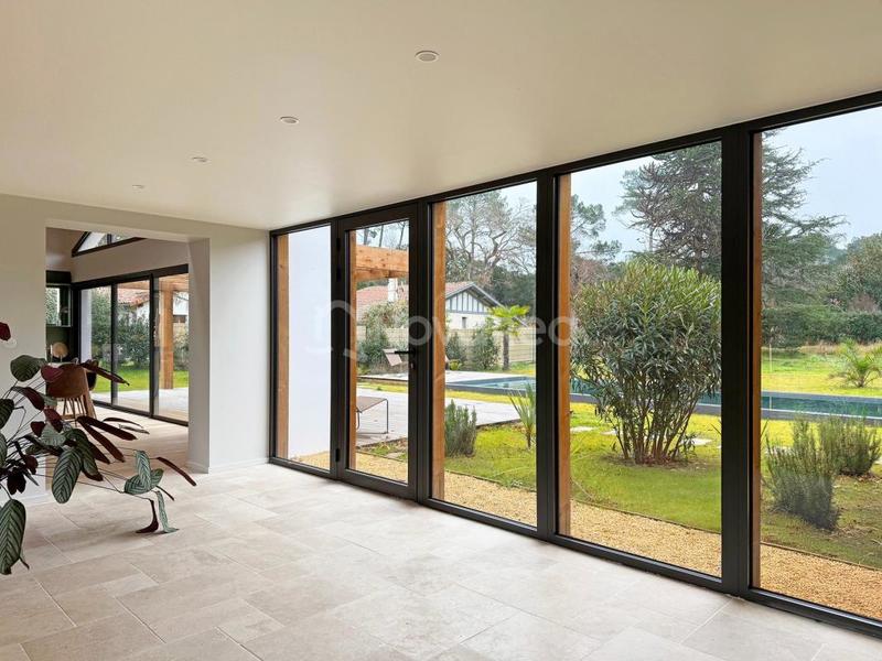 Villa - 170 m² - 5 pièces