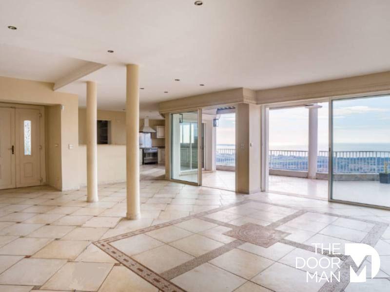 Villa - 255 m² - 9 pièces