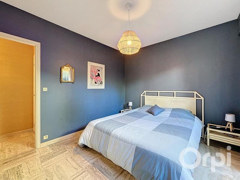 Appartement - 81 m² - 3 pièces