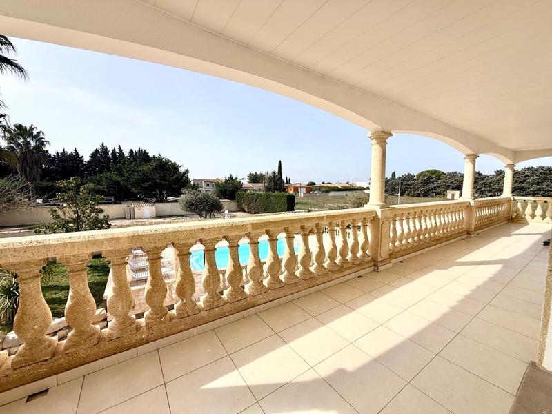 Maison - 200 m² - 5 pièces