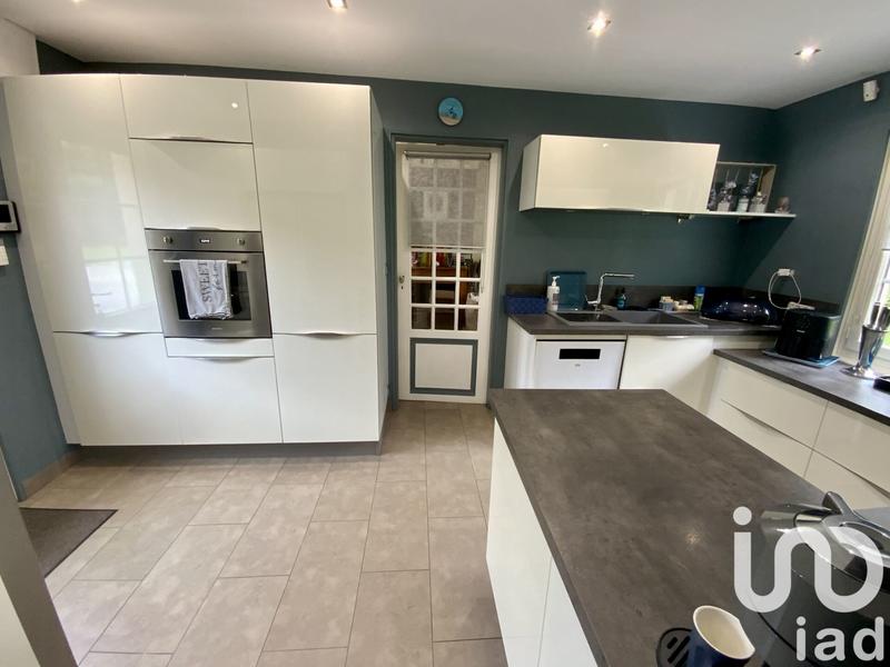 Maison - 167 m² - 10 pièces