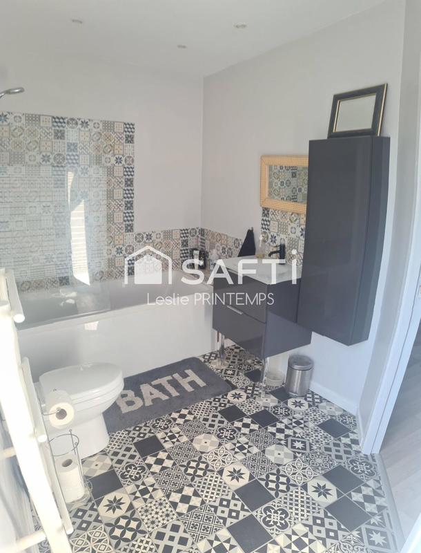 Maison - 183 m² - 7 pièces