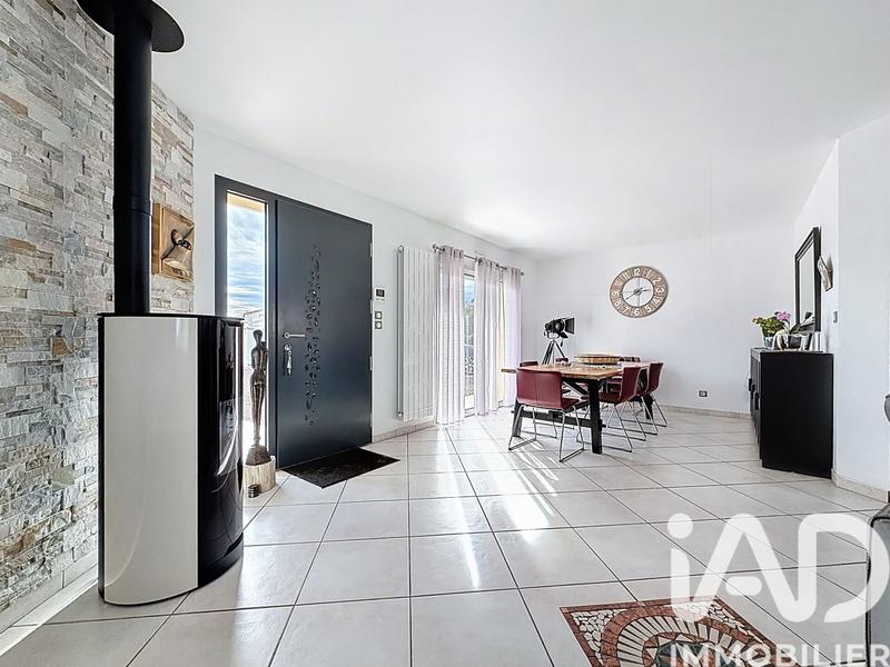 Maison - 142 m² - 6 pièces