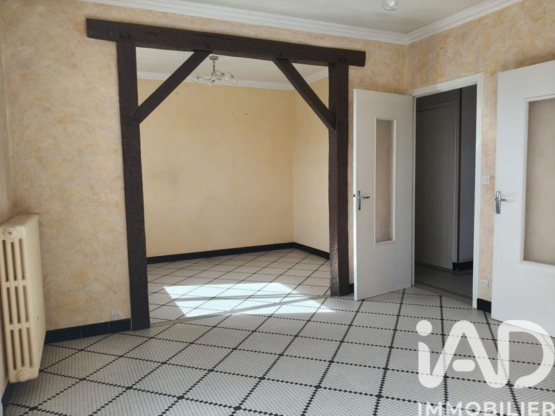 Maison - 93 m² - 5 pièces