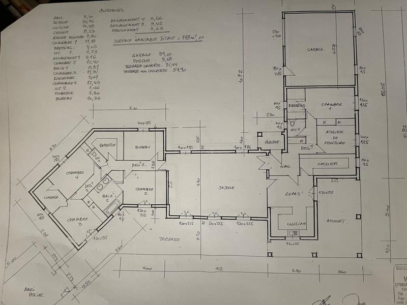 Maison - 198 m² - 7 pièces