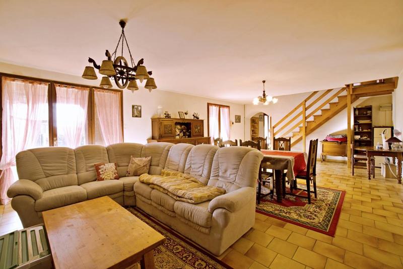 Maison - 190 m² - 5 pièces