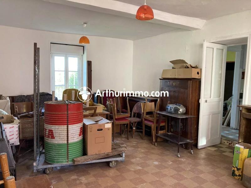 Maison - 253 m² - 8 pièces