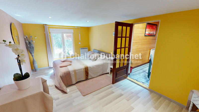 Maison - 266 m² - 10 pièces