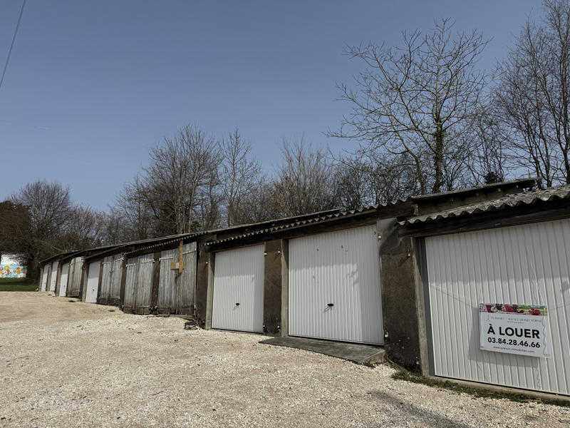 Parking / Garage - 10 m²