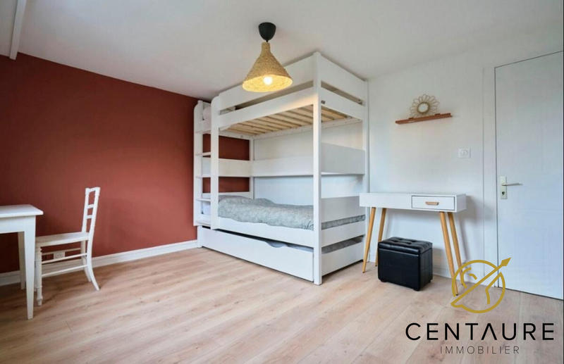 Maison - 80 m² - 5 pièces