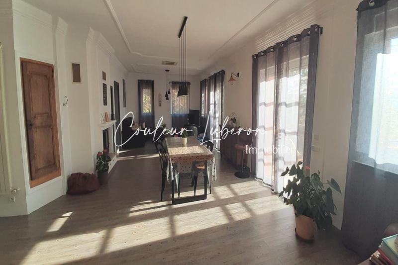 Maison - 310 m² - 14 pièces