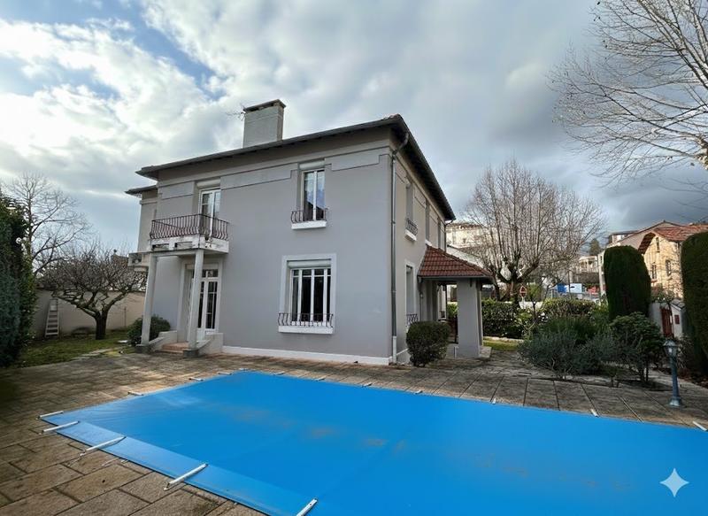 Maison - 165 m² - 7 pièces