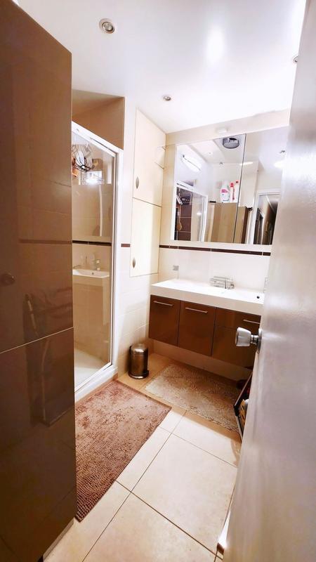 Appartement - 94 m² - 5 pièces