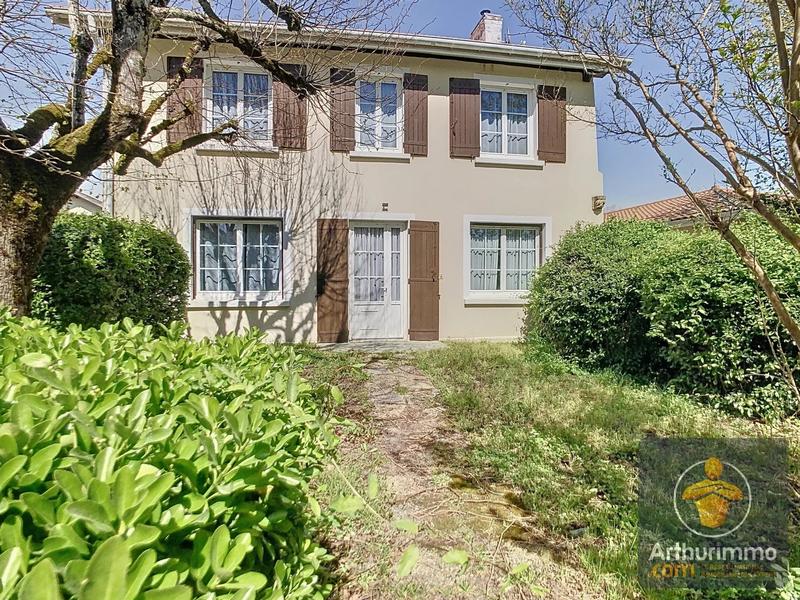 Maison - 162 m² - 6 pièces