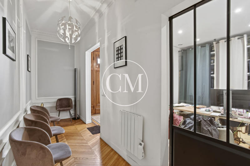 Bureau - 82 m² - 5 pièces