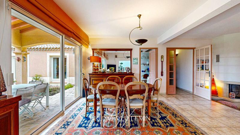 Villa - 186 m² - 6 pièces