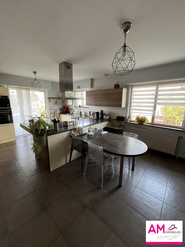 Maison - 130 m² - 4 pièces