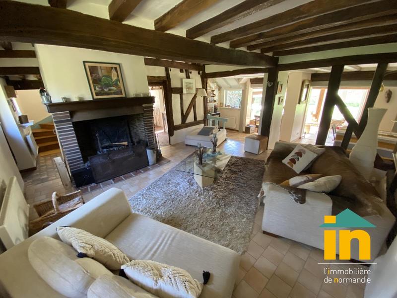 Demeure - 216 m² - 9 pièces