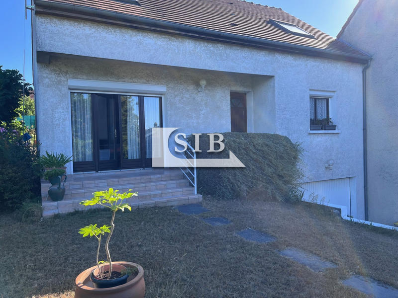 Maison - 100 m² - 6 pièces