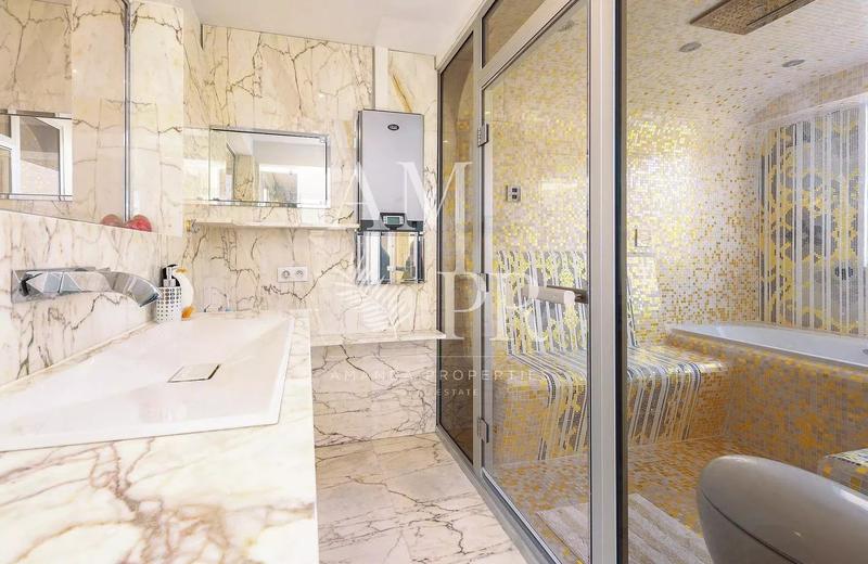 Appartement - 173 m² - 4 pièces