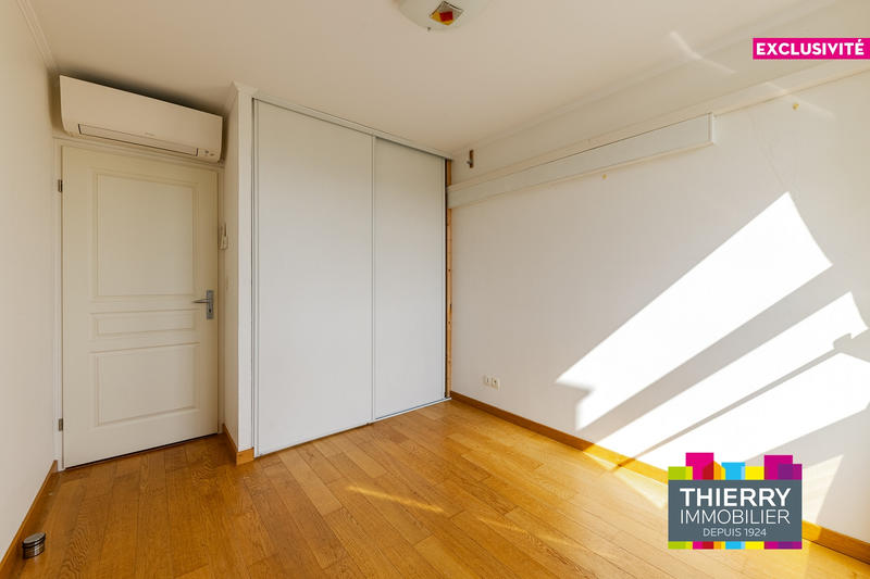 Appartement - 81 m² - 3 pièces